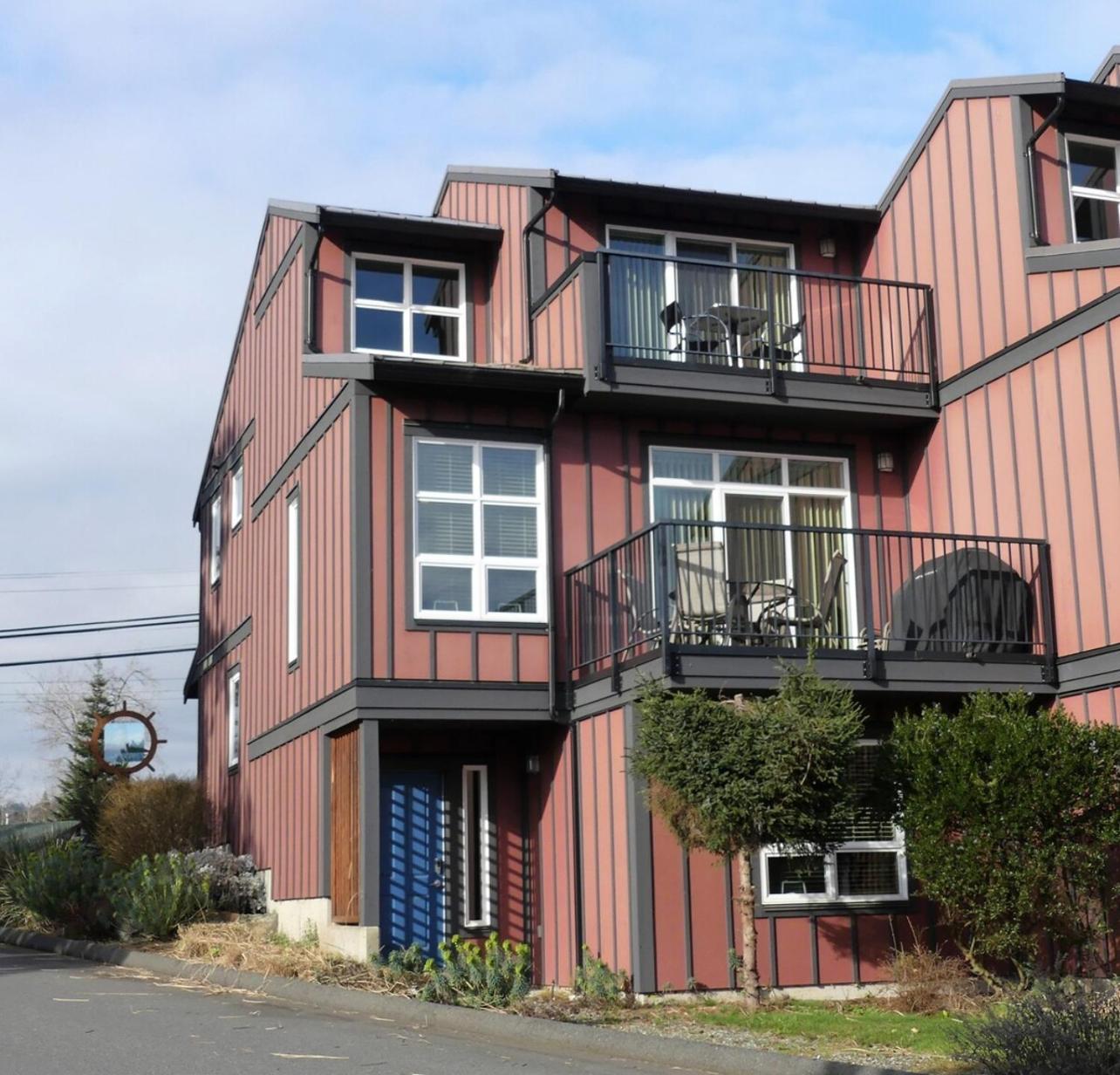 Sheringham Townhouse - Sooke Esterno foto