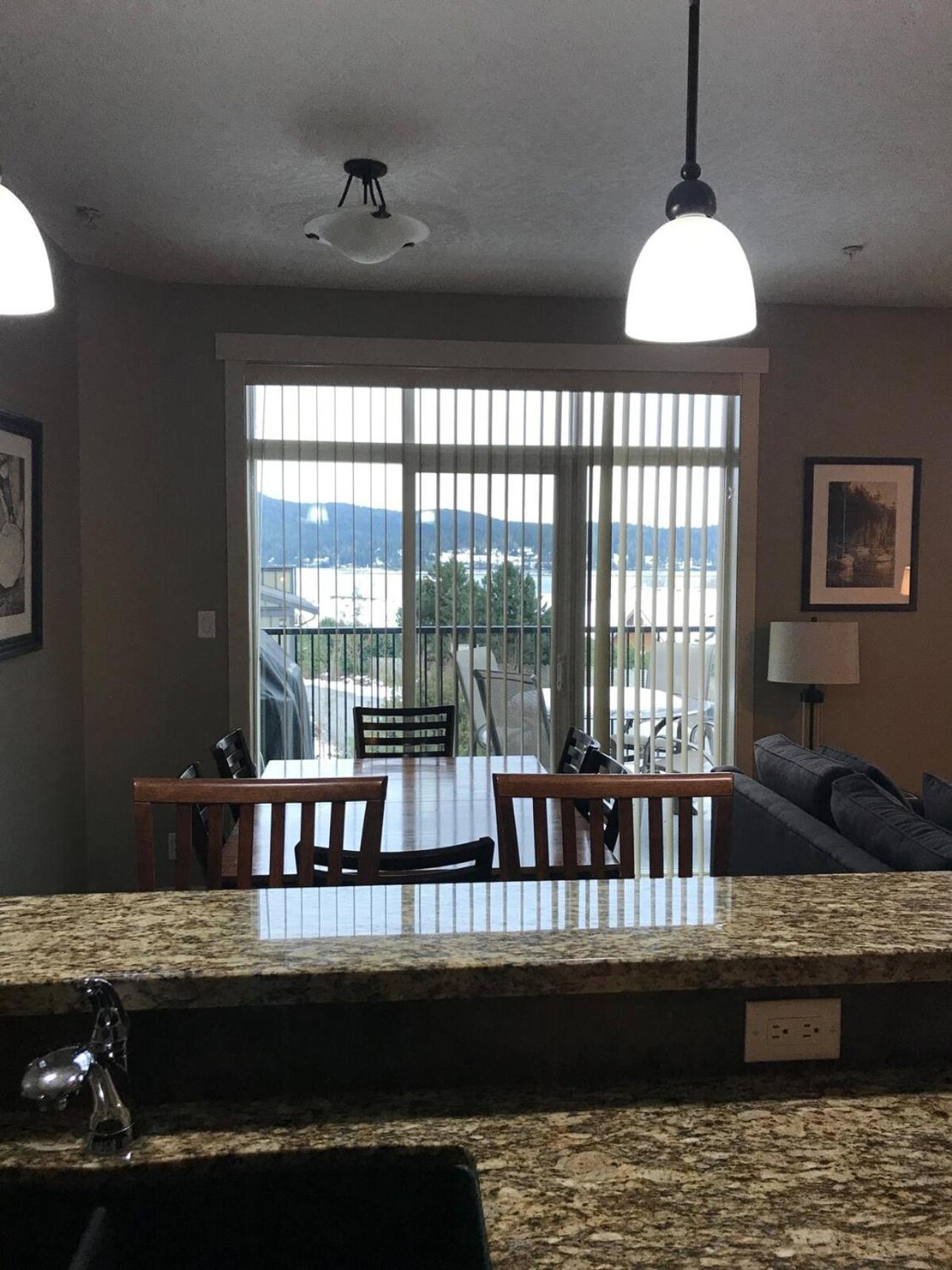 Sheringham Townhouse - Sooke Esterno foto