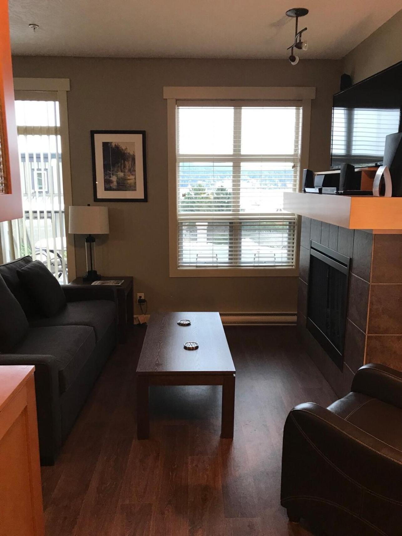 Sheringham Townhouse - Sooke Esterno foto