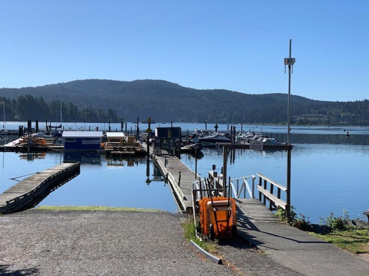 Sheringham Townhouse - Sooke Esterno foto