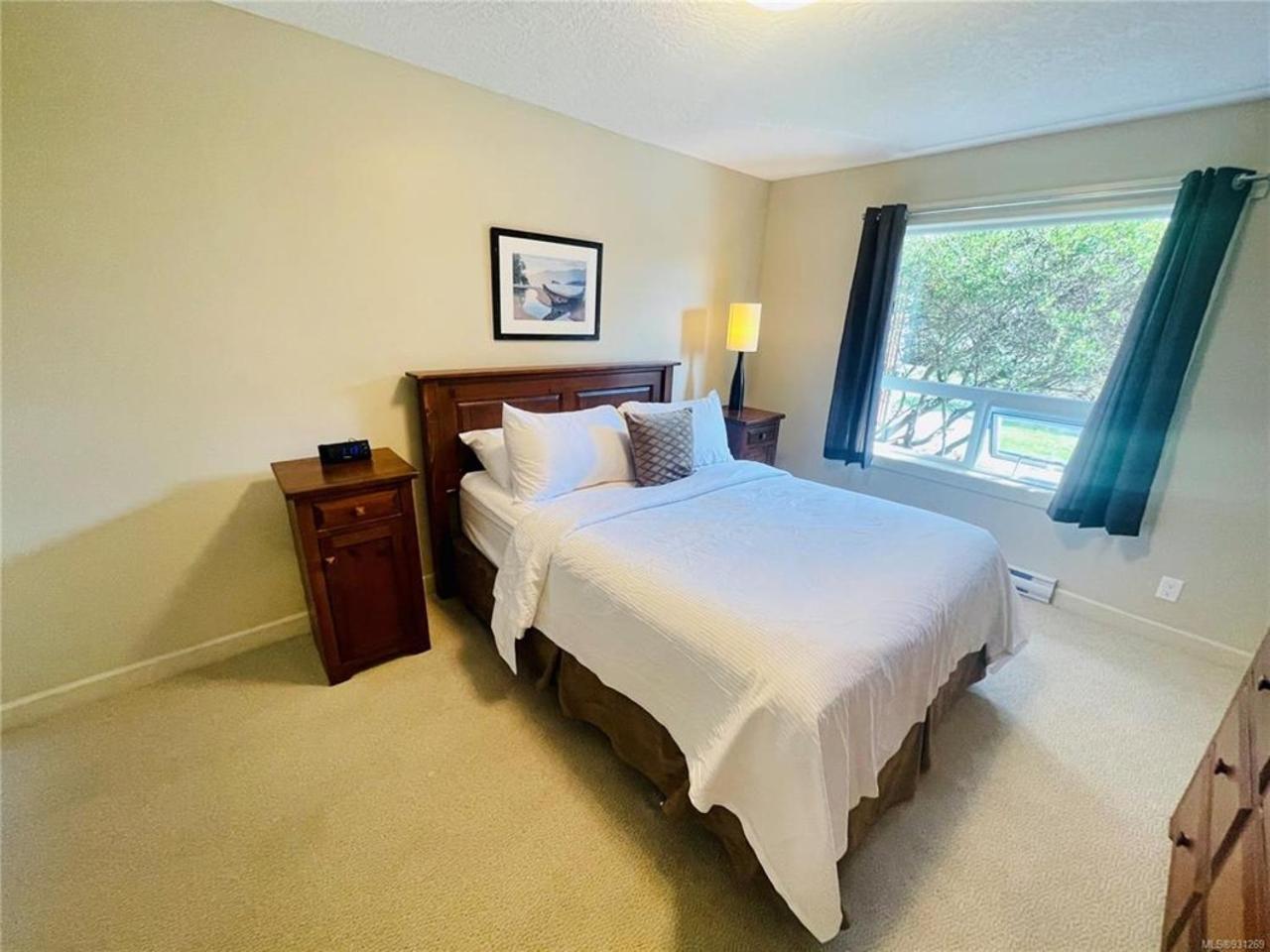 Sheringham Townhouse - Sooke Esterno foto
