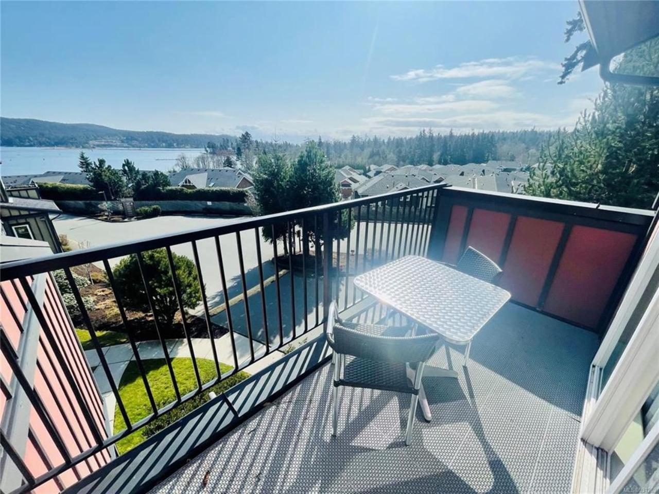 Sheringham Townhouse - Sooke Esterno foto